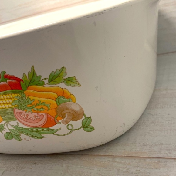 Corning Ware Garden Harvest (3 qt) no lid.  Used, smoke and pet free home. - Picture 4 of 5